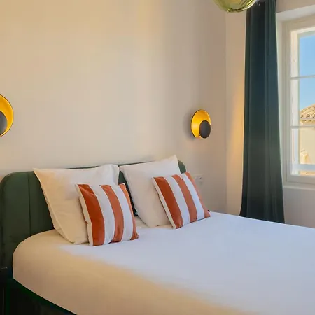 Daire Bright Near The Port