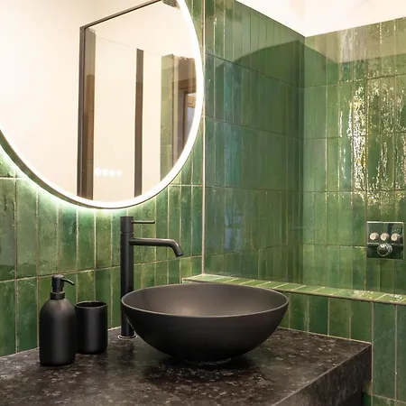Bright Near The Port דירה *